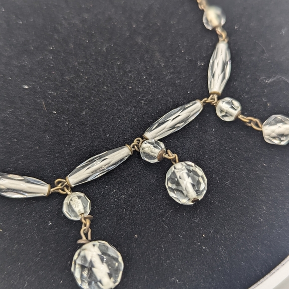 Vintage 9 inch clear beaded necklace.  Some wear.  Inventory box A - Picture 2 of 3
